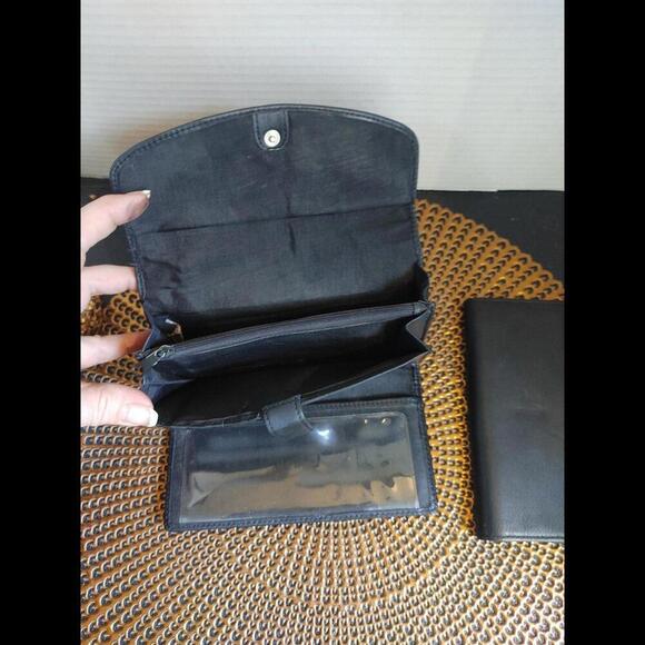 Wilsons Leather XL wallet - Picture 8 of 9